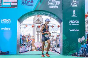 BIB: 3340
                            <button type="button" onclick="openModal(21783460)" class="btn btn-primary btn-sm float-right btn-popup" data-toggle="modal" data-target=".modal-high-quality">
                        <i class="fas fa-shopping-cart"></i> Add to Cart
                    </button>
                                            <button type="button" onclick="isThisMe(21783460, true)" class="btn btn-success btn-sm float-right btn-popup btn-isme hidden" data-toggle="tooltip" data-placement="bottom" title="นี่คือรูปของคุณใช่ไหม คลิกที่นี่เพื่อเอาเข้าอัลบั้ม">
                        <i class="fas fa-plus"></i> Add to album
                    </button>
                    <button type="button" onclick="isThisMe(21783460, false)" class="btn btn-warning btn-sm float-right btn-popup btn-isnotme hidden">
                        <i class="fas fa-ban"></i> Remove from album
                    </button>